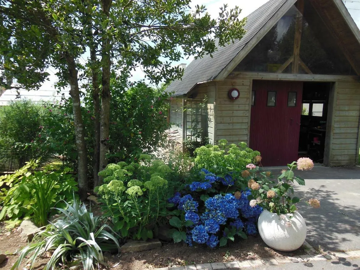 Saint-Évarzec Ty An Eol Bed & Breakfast 0*,  フランス